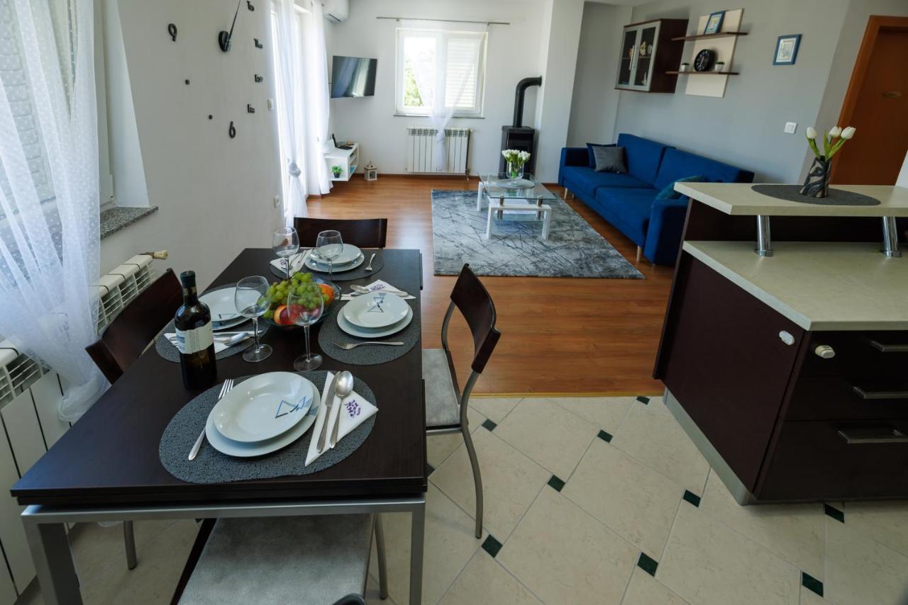 Apartman La Vista E' Bella Корнич Екстер'єр фото