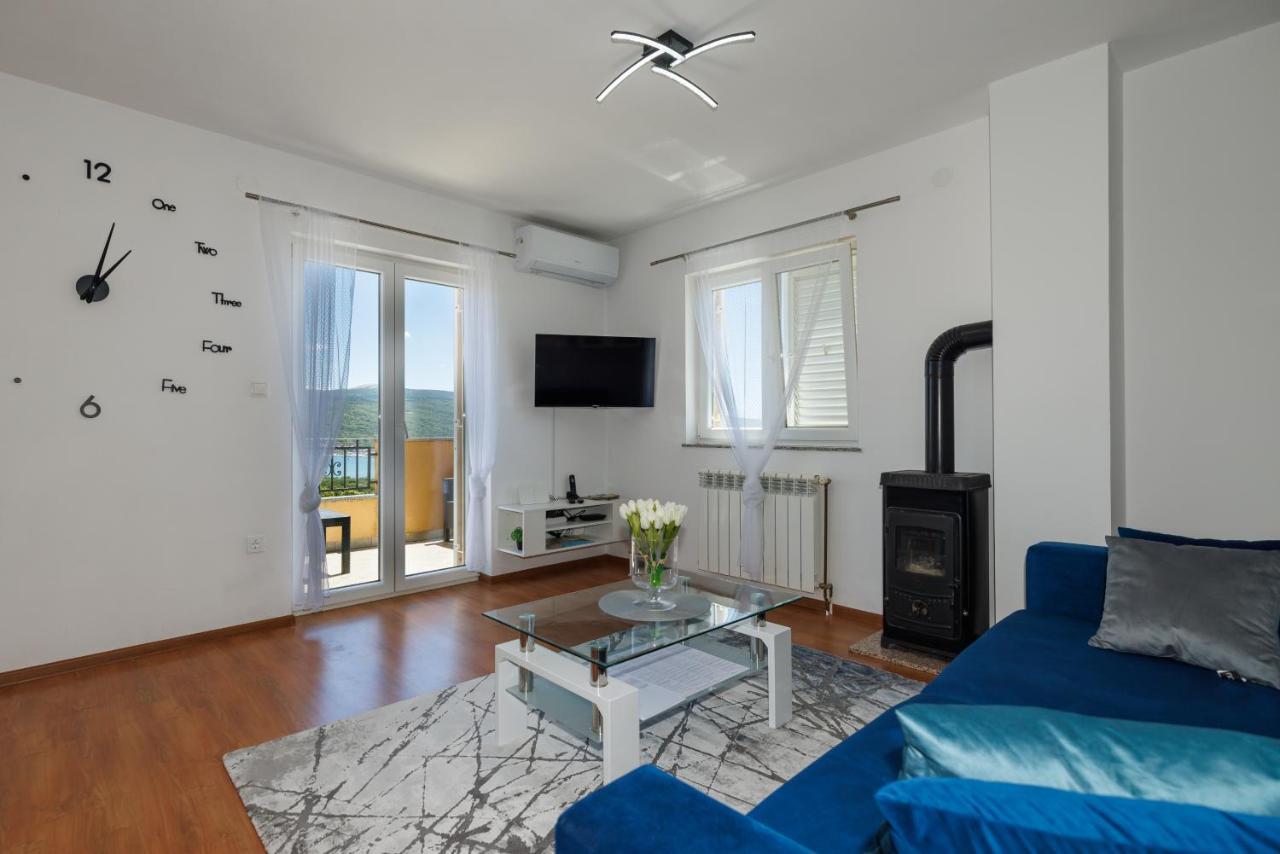 Apartman La Vista E' Bella Корнич Екстер'єр фото