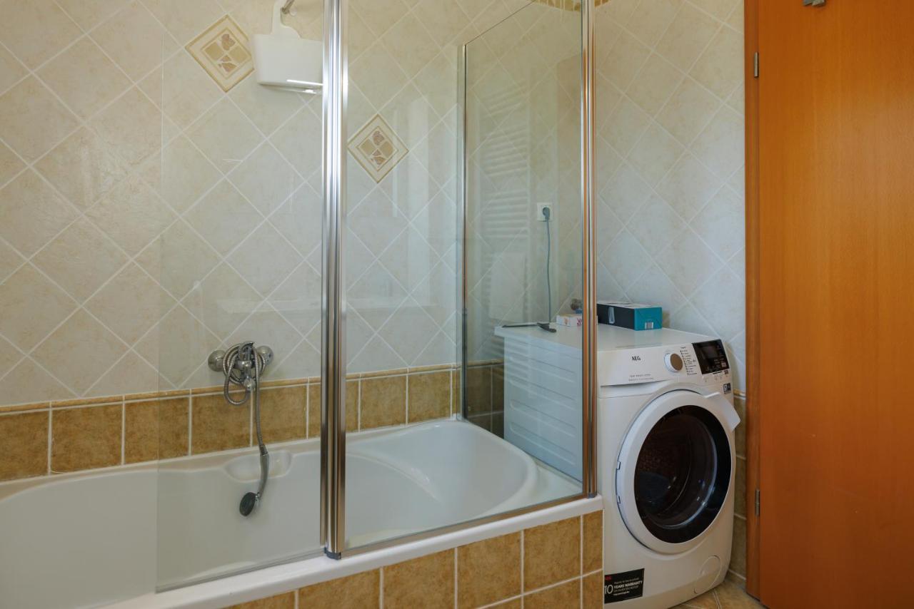Apartman La Vista E' Bella Корнич Екстер'єр фото